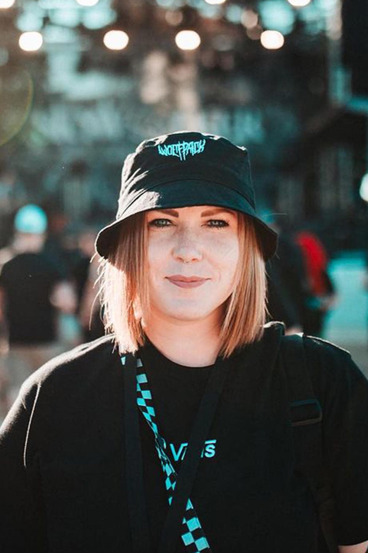 METAL BUCKET HAT image 2