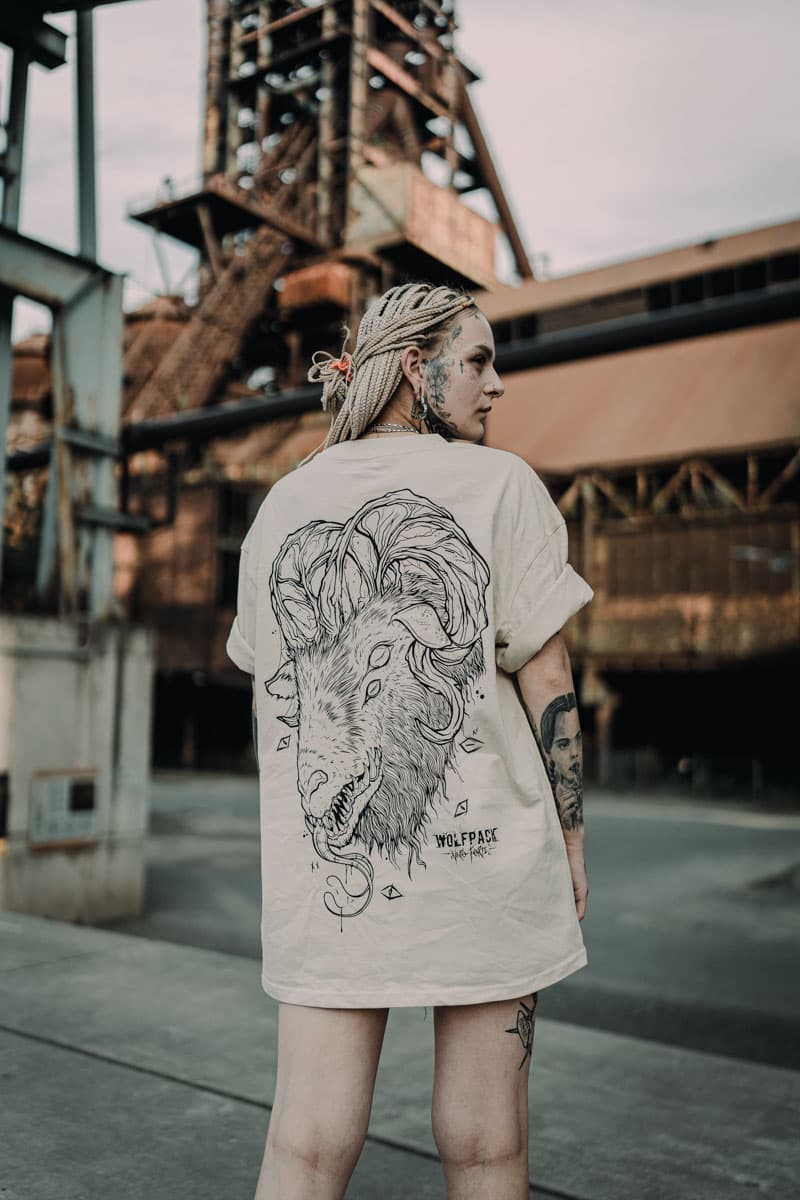 Sand oversized t-shirt with MORNING STAR OVERSIZED TEE UNISEX print - Wolfpack Clothing