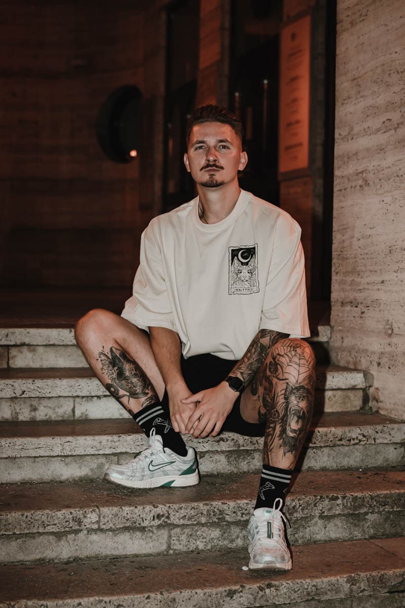 Sand oversized t-shirt with THE MOON OVERSIZED TEE UNISEX print - Wolfpack Clothing