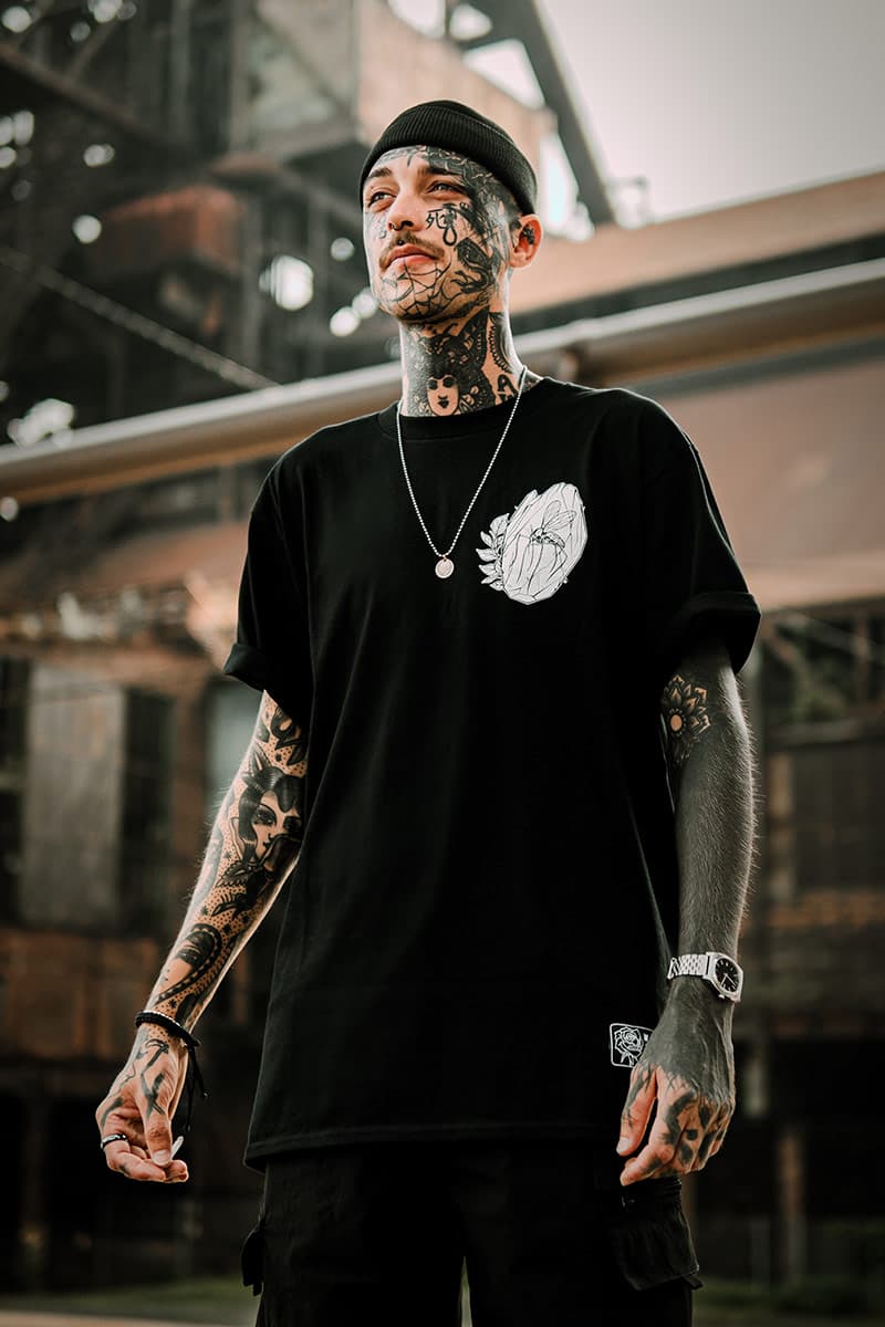 CARNOTAURUS TEE UNISEX image 4