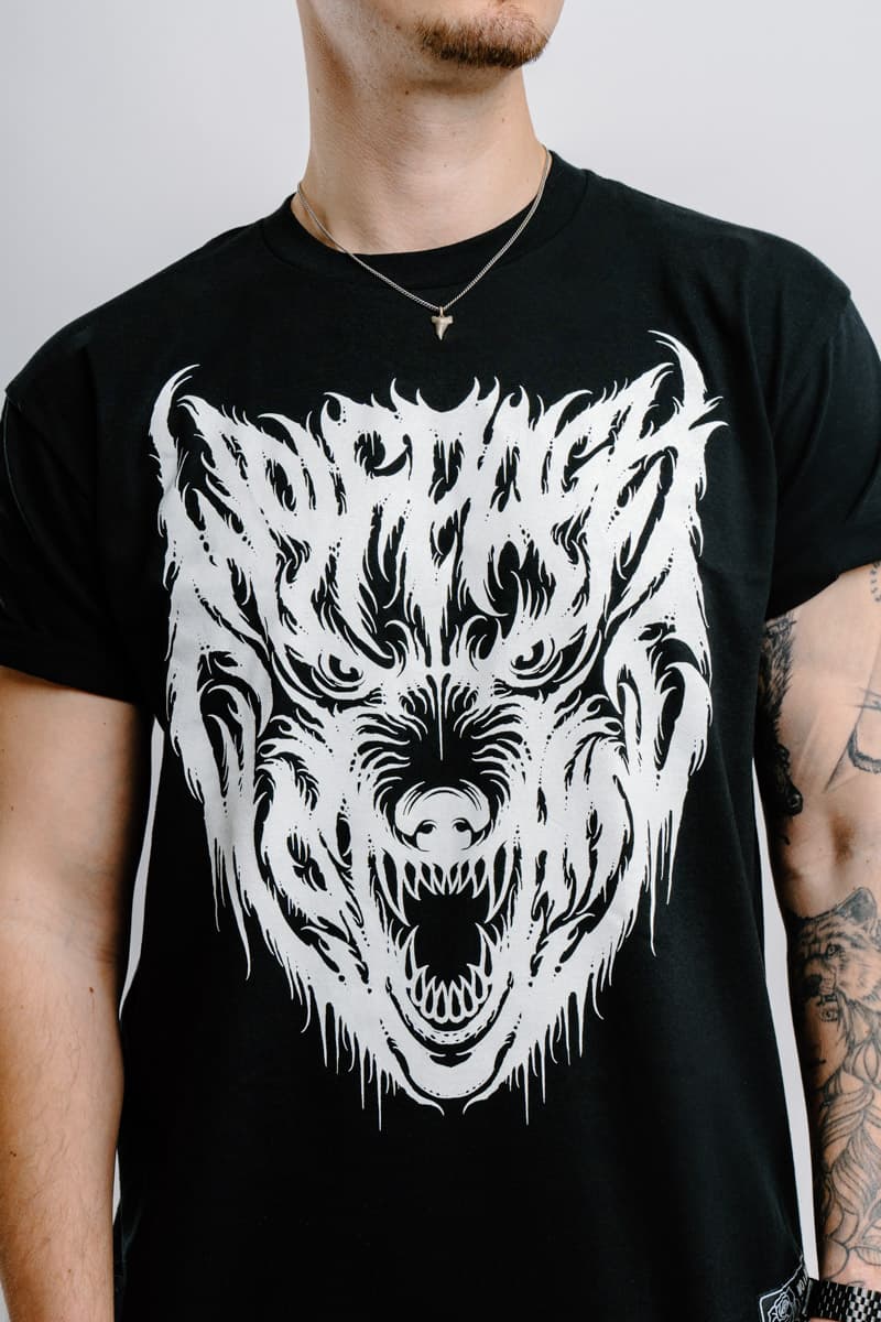 CORE WOLF TEE UNISEX image 4
