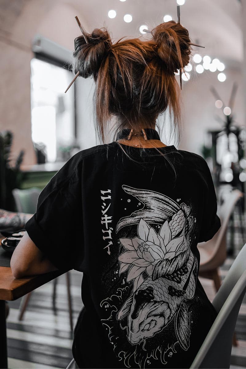 NISHIKIGOI TEE UNISEX image 4