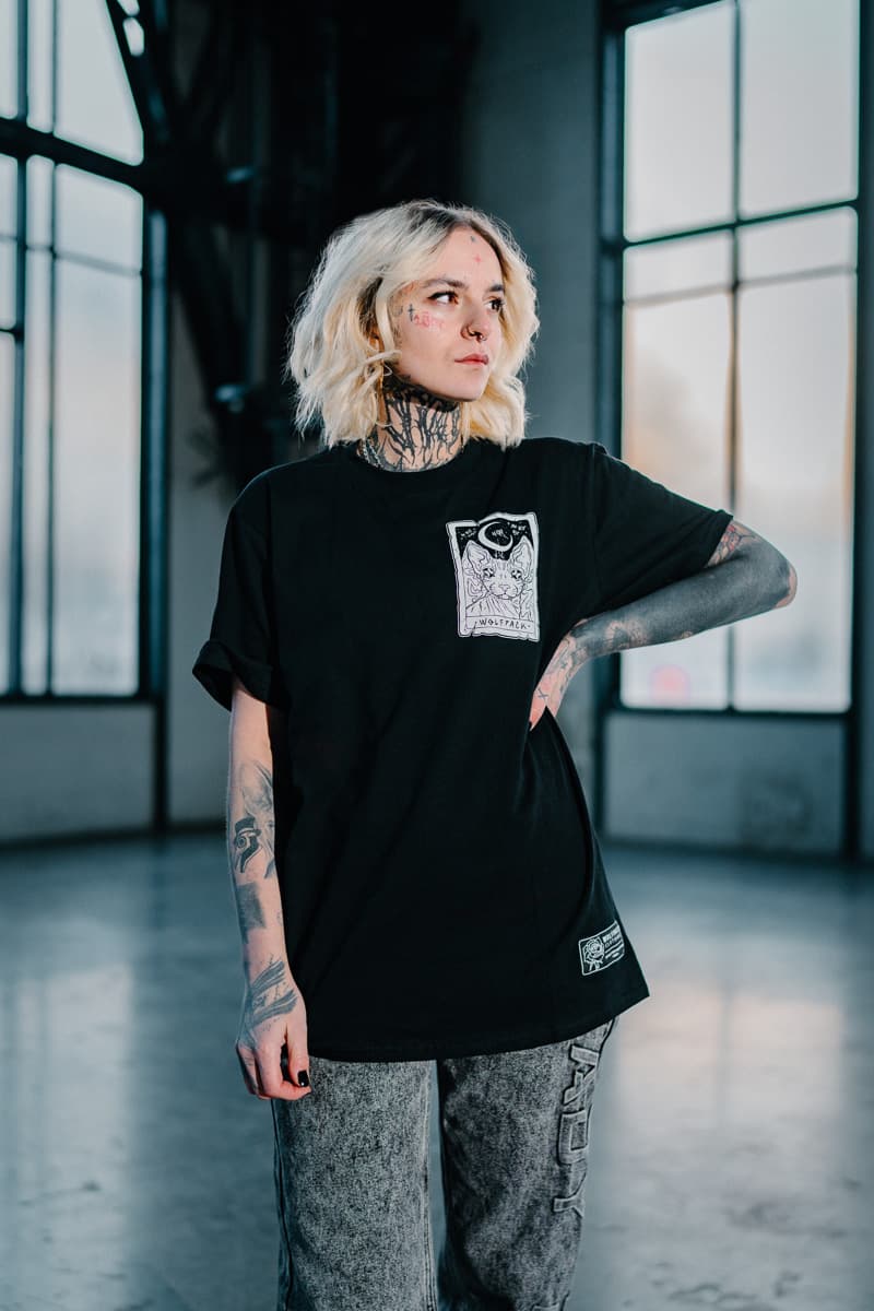 THE MOON TEE UNISEX image 5