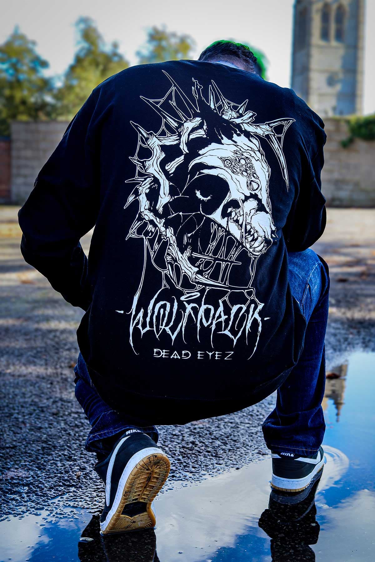 BLOOD BITE CREWNECK UNISEX image 2 BLOOD BITE CREWNECK UNISEX image 2