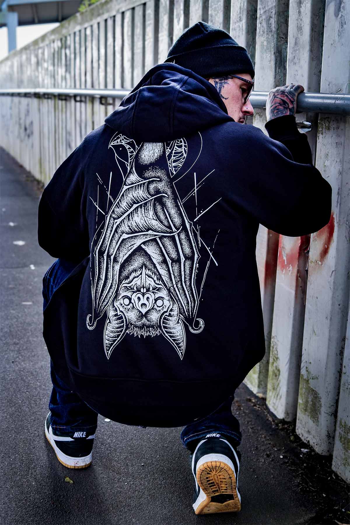 ECLIPSE OVERSIZED HOODIE UNISEX image 2 ECLIPSE OVERSIZED HOODIE UNISEX image 2