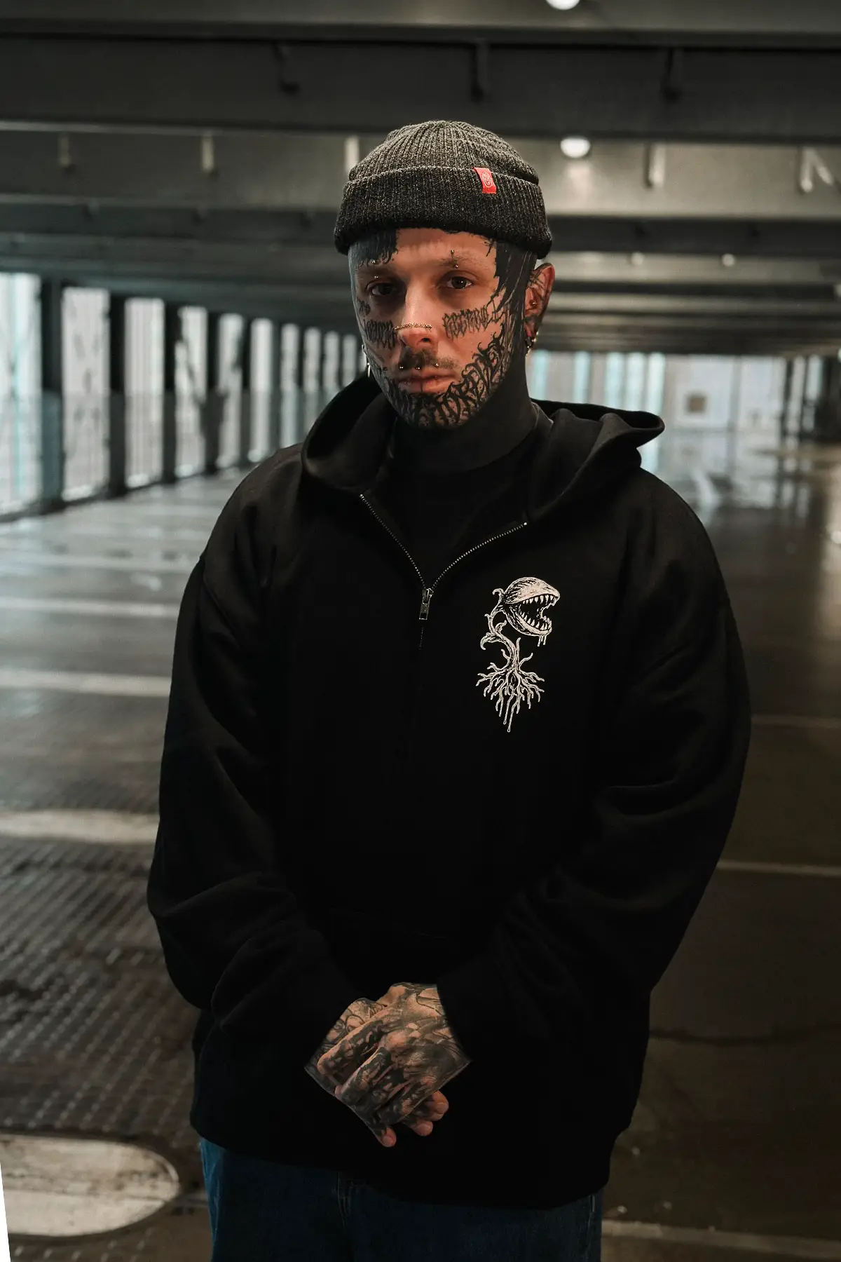 GRAVEBACK ZIP HOODIE image 3 GRAVEBACK ZIP HOODIE image 3