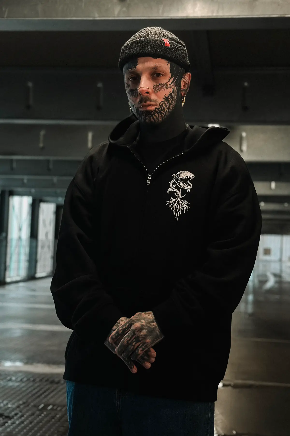 GRAVEBACK ZIP HOODIE image 4 GRAVEBACK ZIP HOODIE image 4