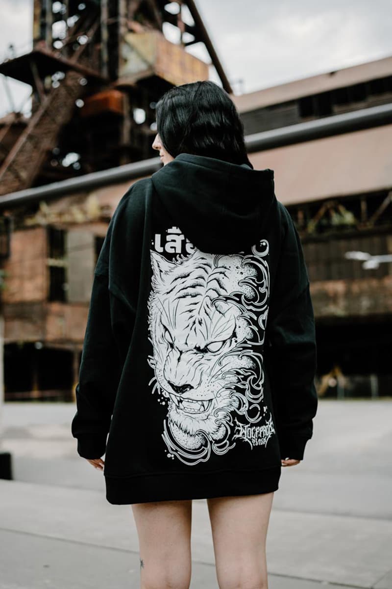 JUNGLE KING OVERSIZED HOODIE UNISEX image 6 JUNGLE KING OVERSIZED HOODIE UNISEX image 6