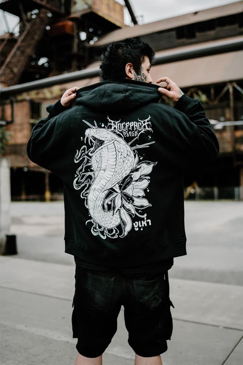 SERPENT OF SIAM OVERSIZED HOODIE UNISEX image 6 SERPENT OF SIAM OVERSIZED HOODIE UNISEX image 6