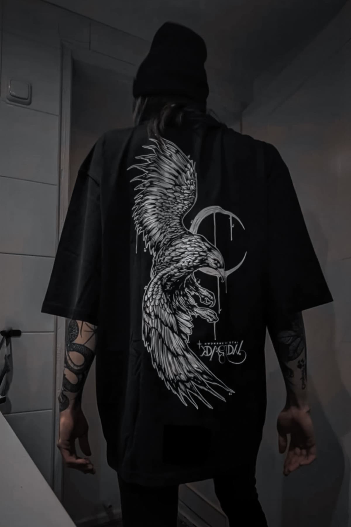 CREATURE OF PREY OVERSIZED TEE UNISEX image 4 CREATURE OF PREY OVERSIZED TEE UNISEX image 4