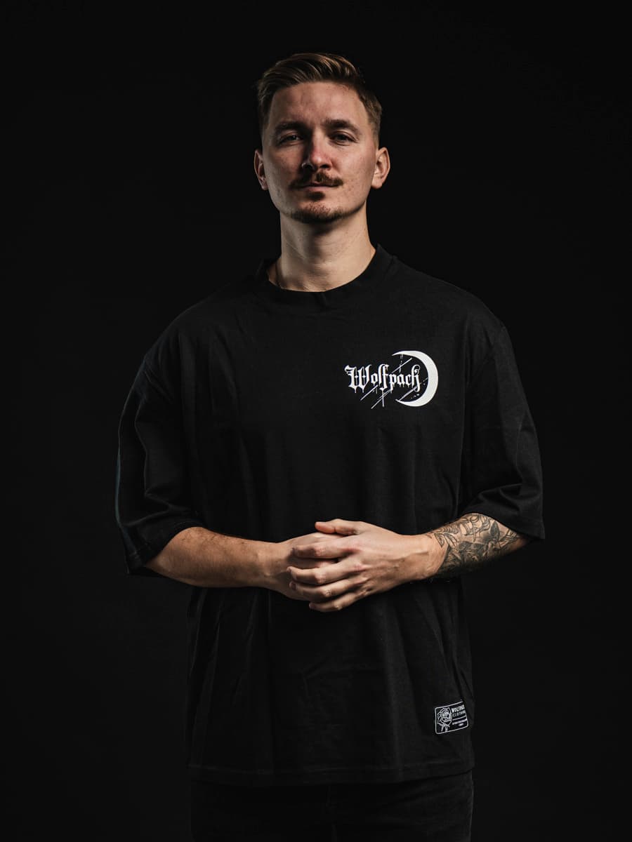 ECLIPSE OVERSIZED TEE UNISEX image 4 ECLIPSE OVERSIZED TEE UNISEX image 4