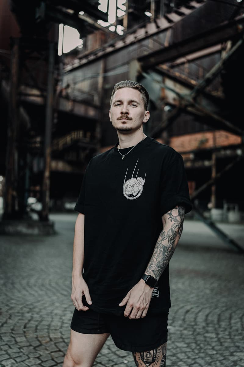 FORBIDDEN FRUIT OVERSIZED TEE UNISEX image 6 FORBIDDEN FRUIT OVERSIZED TEE UNISEX image 6