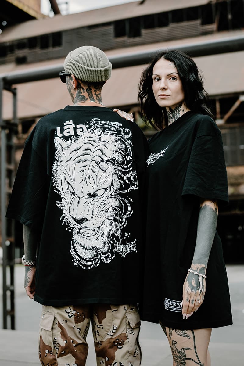 JUNGLE KING OVERSIZED TEE UNISEX image 2 JUNGLE KING OVERSIZED TEE UNISEX image 2