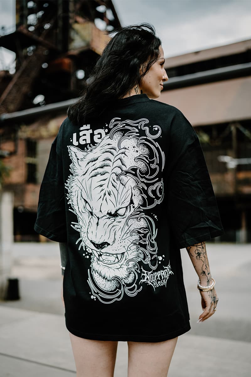 JUNGLE KING OVERSIZED TEE UNISEX image 3 JUNGLE KING OVERSIZED TEE UNISEX image 3