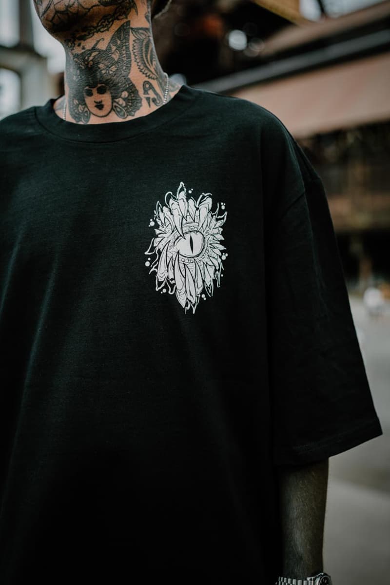 SCALES & SILENCE OVERSIZED TEE UNISEX image 5 SCALES & SILENCE OVERSIZED TEE UNISEX image 5