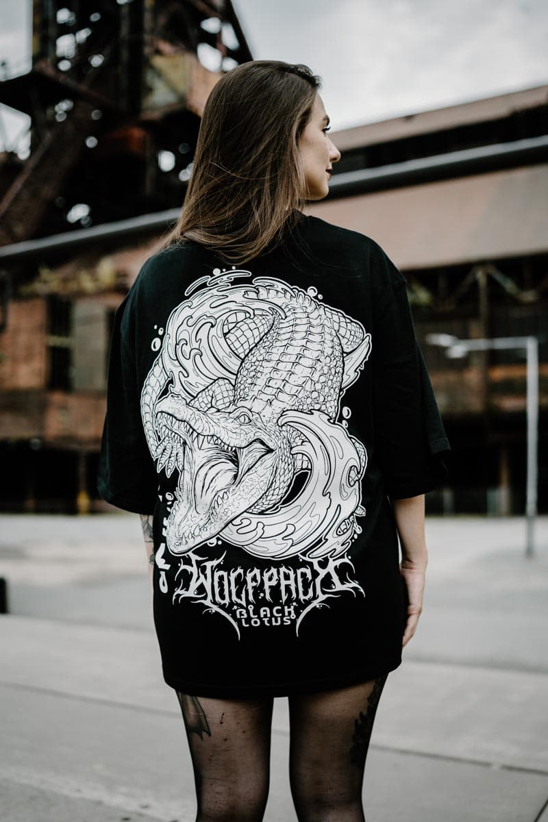 SCALES & SILENCE OVERSIZED TEE UNISEX image 7 SCALES & SILENCE OVERSIZED TEE UNISEX image 7