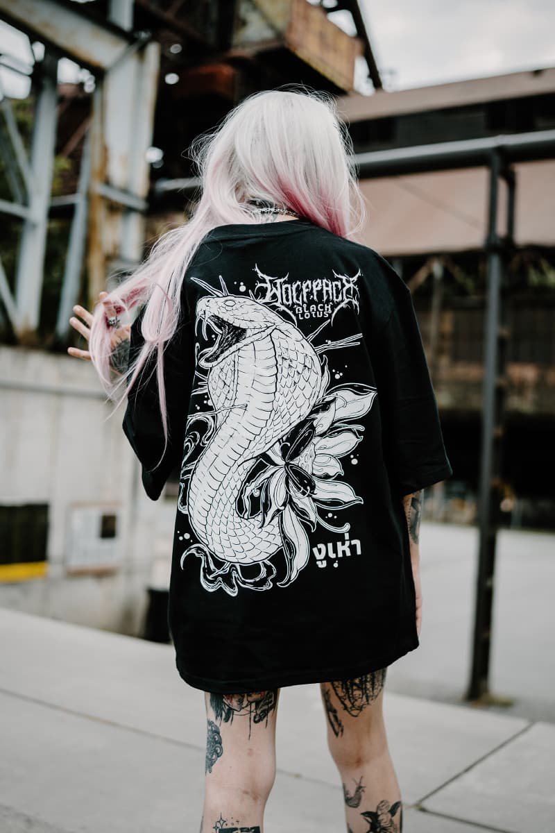 SERPENT OF SIAM OVERSIZED TEE UNISEX image 3 SERPENT OF SIAM OVERSIZED TEE UNISEX image 3