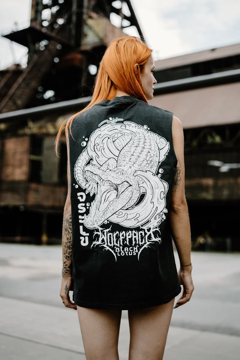 SCALES & SILENCE HEAVY FADED TANK UNISEX image 2 SCALES & SILENCE HEAVY FADED TANK UNISEX image 2