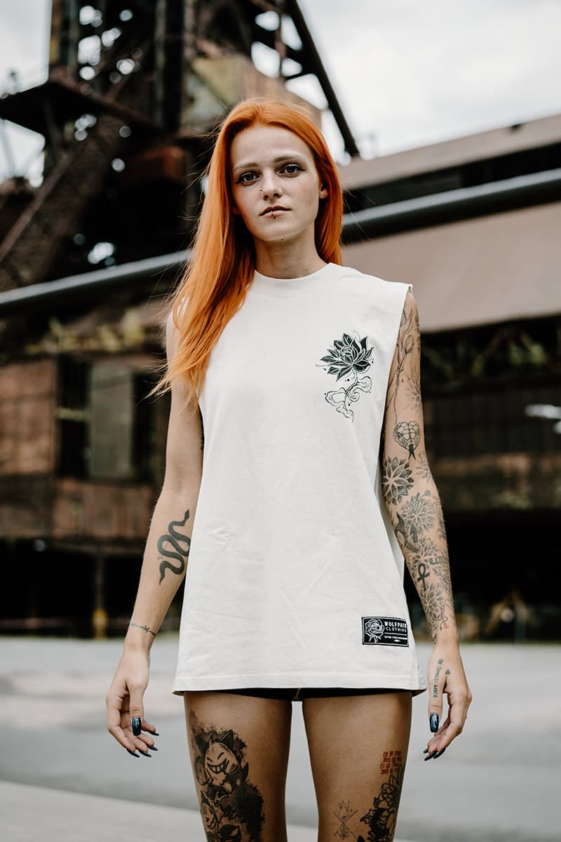 SERPENT OF SIAM HEAVY FADED TANK UNISEX image 4 SERPENT OF SIAM HEAVY FADED TANK UNISEX image 4