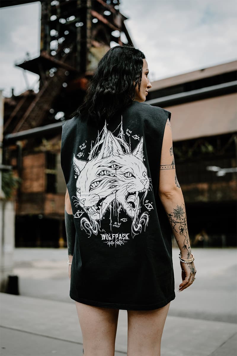 THE MOON HEAVY FADED TANK UNISEX image 9 THE MOON HEAVY FADED TANK UNISEX image 9