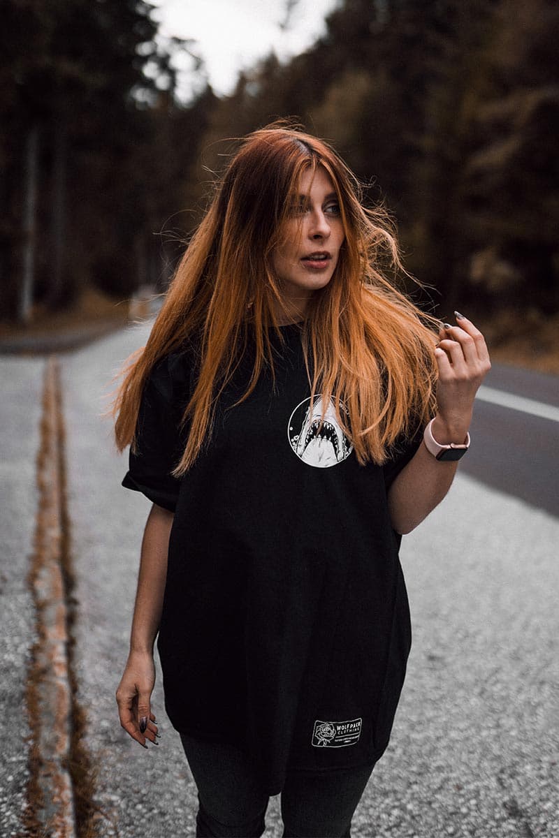 AMITY KILLER TEE UNISEX image 3 AMITY KILLER TEE UNISEX image 3