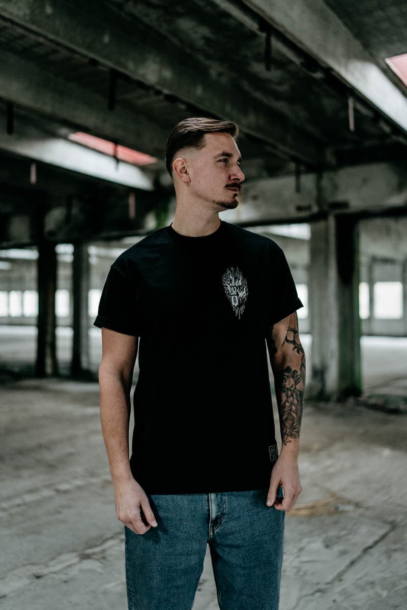BLACK RITUAL TEE UNISEX image 4 BLACK RITUAL TEE UNISEX image 4