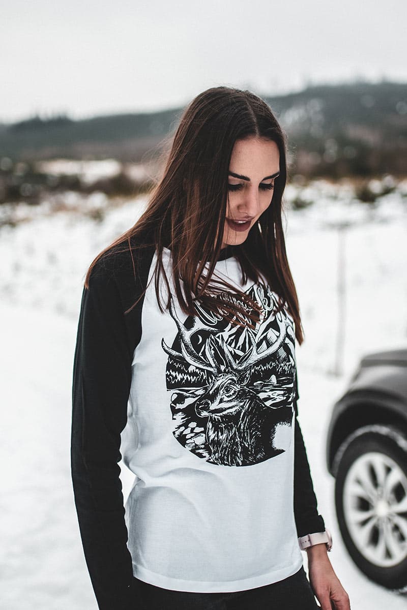 DEER RAGLAN UNISEX image 2 DEER RAGLAN UNISEX image 2