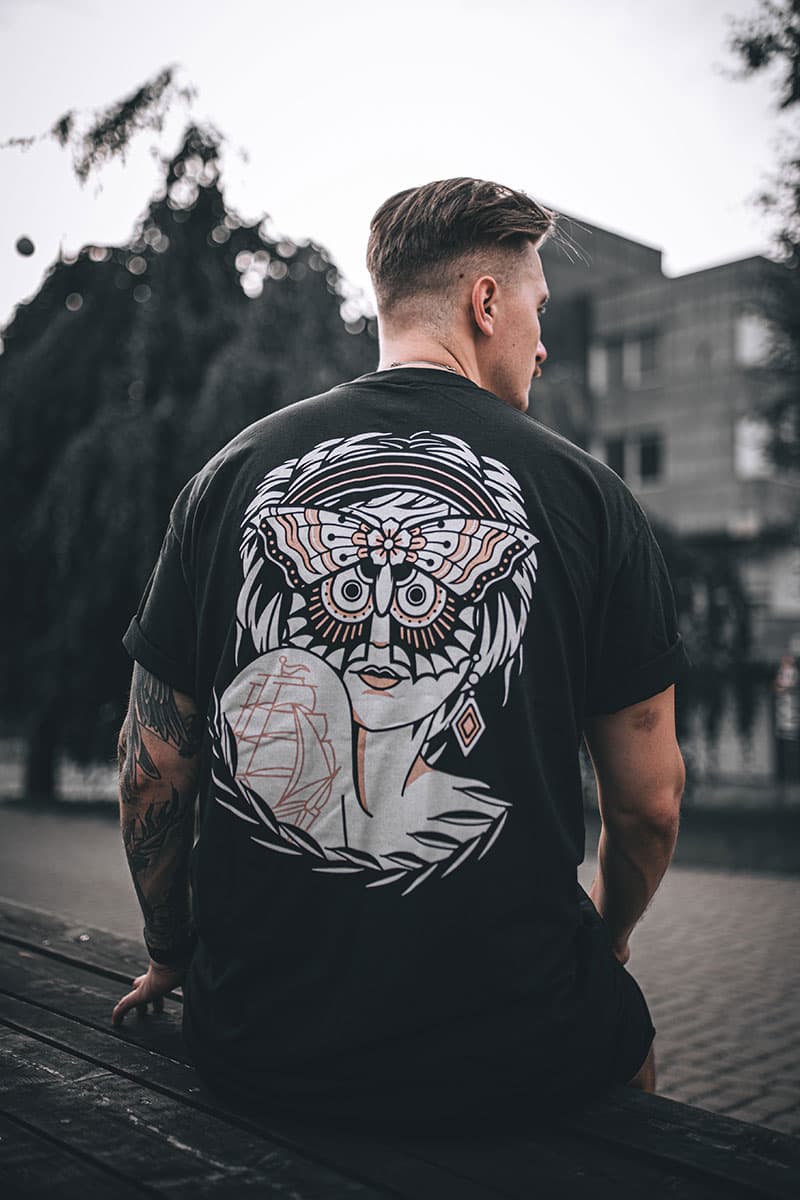 ELUSIVE BUTTERFLY TEE UNISEX image 4 ELUSIVE BUTTERFLY TEE UNISEX image 4