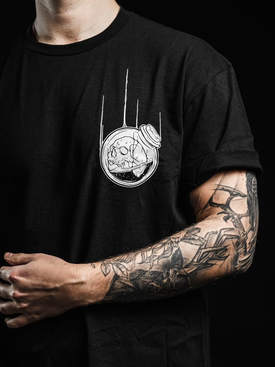 FORBIDDEN FRUIT TEE UNISEX image 4 FORBIDDEN FRUIT TEE UNISEX image 4