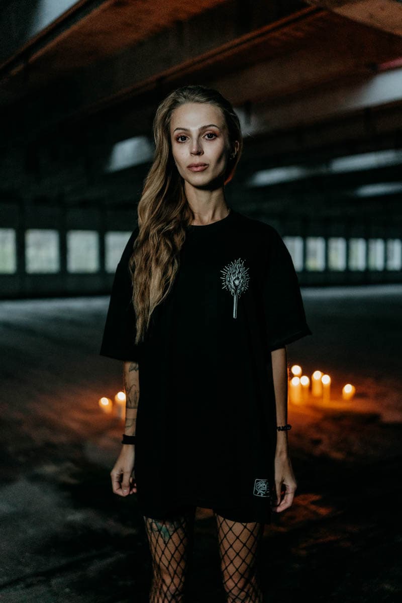 HELL WITHIN TEE UNISEX image 7 HELL WITHIN TEE UNISEX image 7