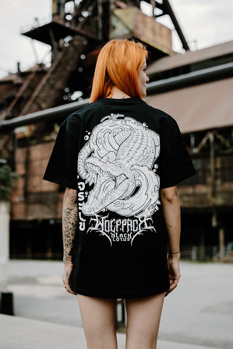 SCALES & SILENCE TEE UNISEX image 2 SCALES & SILENCE TEE UNISEX image 2