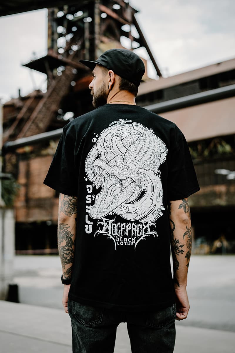 SCALES & SILENCE TEE UNISEX image 8 SCALES & SILENCE TEE UNISEX image 8