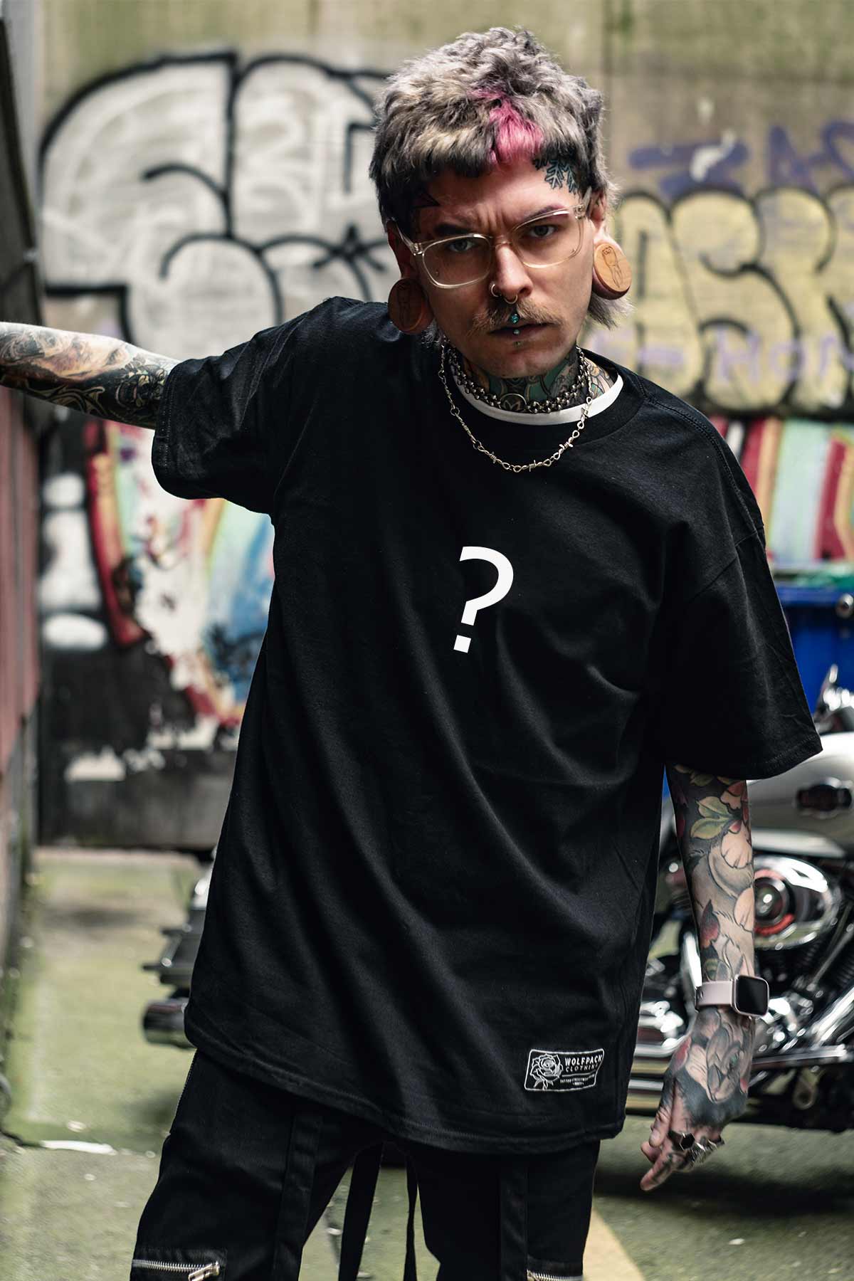 SURPRISE TEE UNISEX image 2 SURPRISE TEE UNISEX image 2