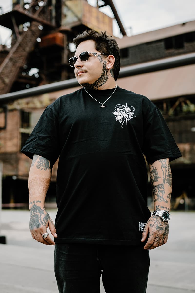 TEMPLE GUARDIAN TEE UNISEX image 4 TEMPLE GUARDIAN TEE UNISEX image 4