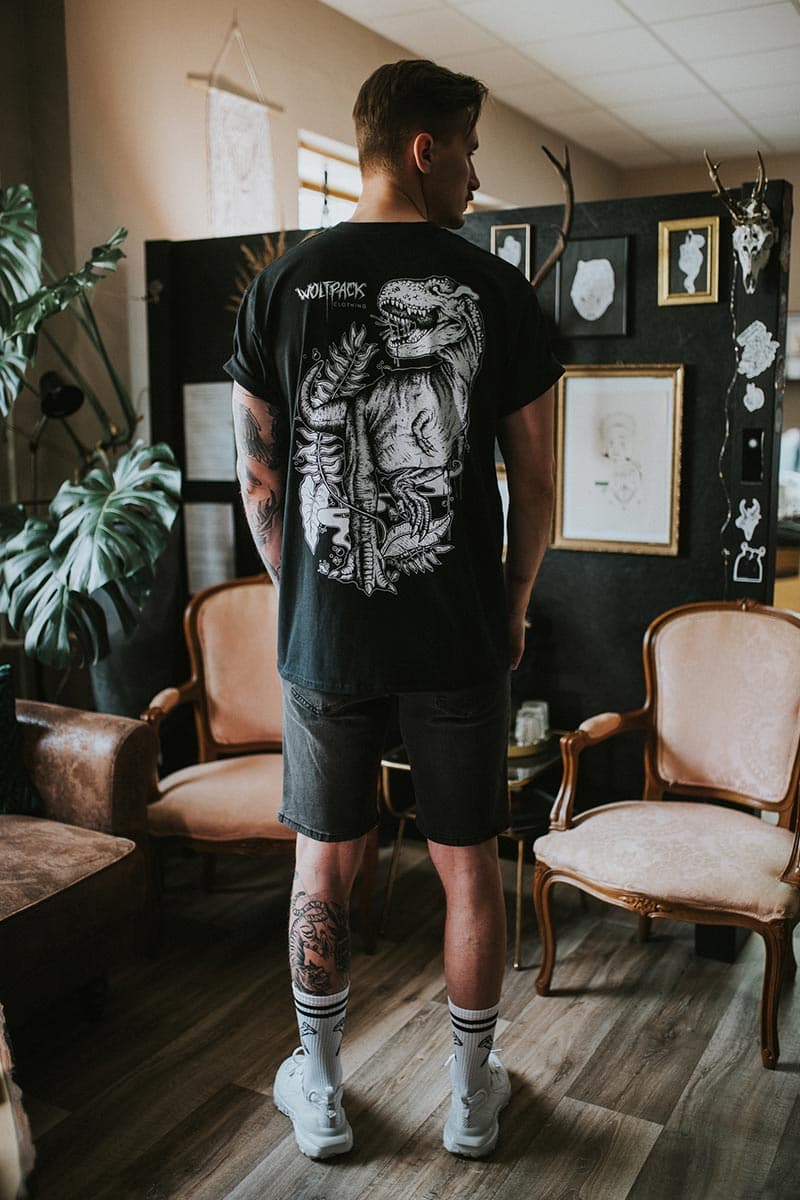 THE TYRANT TEE UNISEX image 4 THE TYRANT TEE UNISEX image 4